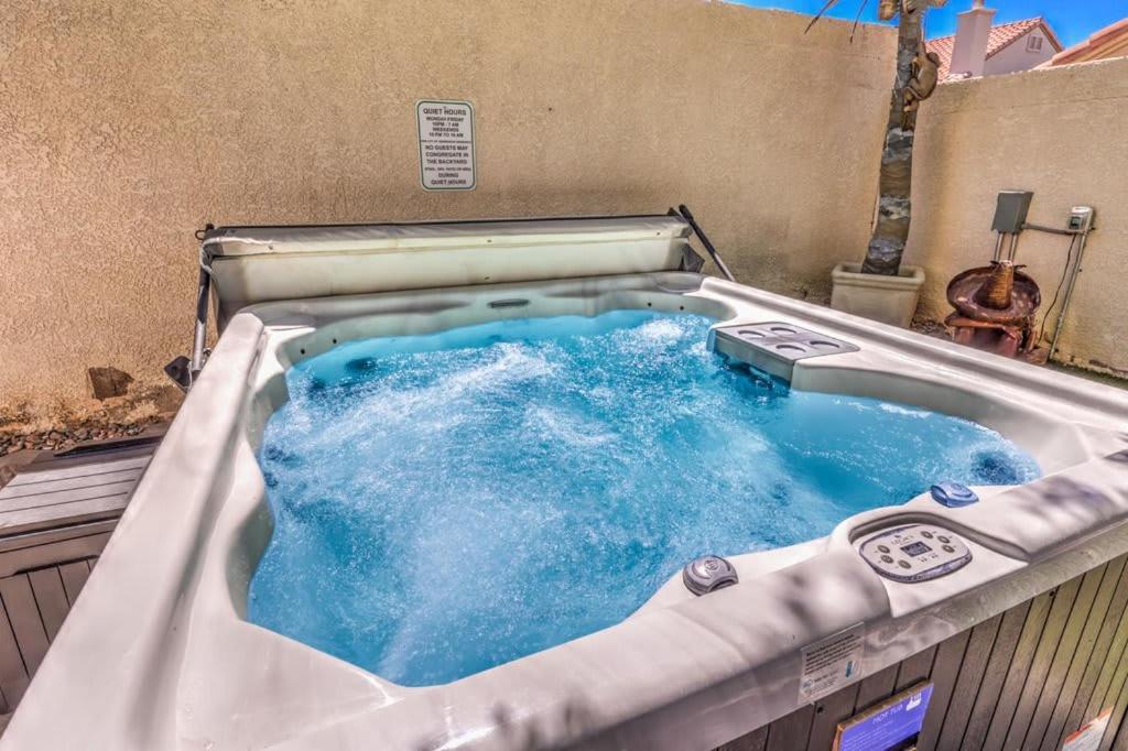 Family Fun For Everyone In Las Vegas- 4 Bedrooms, Billiards, Game Room Henderson Extérieur photo