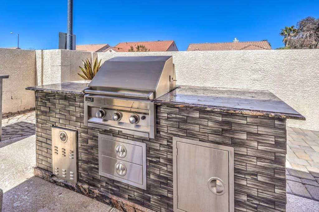 Family Fun For Everyone In Las Vegas- 4 Bedrooms, Billiards, Game Room Henderson Extérieur photo