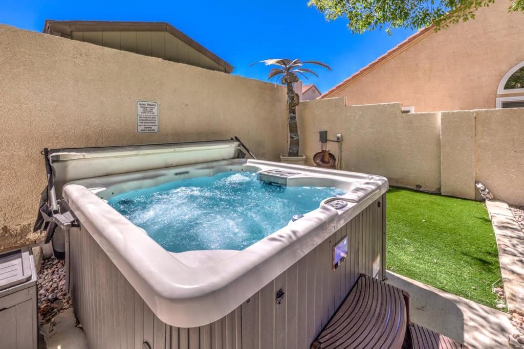 Family Fun For Everyone In Las Vegas- 4 Bedrooms, Billiards, Game Room Henderson Extérieur photo